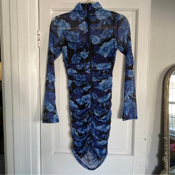 Alice + Olivia Blue Floral Long Sleeve Dress wear it long or short - Picture 8 of 10